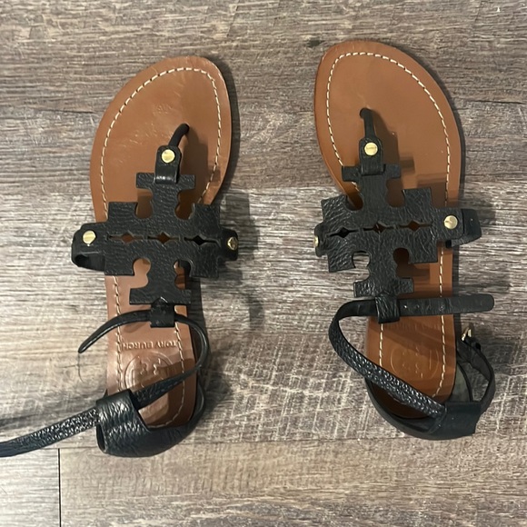 Tory Burch Shoes - Tory Burch Black sandals size 6